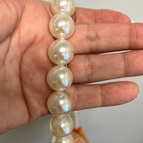 A&B Limited Edition |Orange Slice Beaded Bag w/ Pearl Strap - Picture 5 of 9